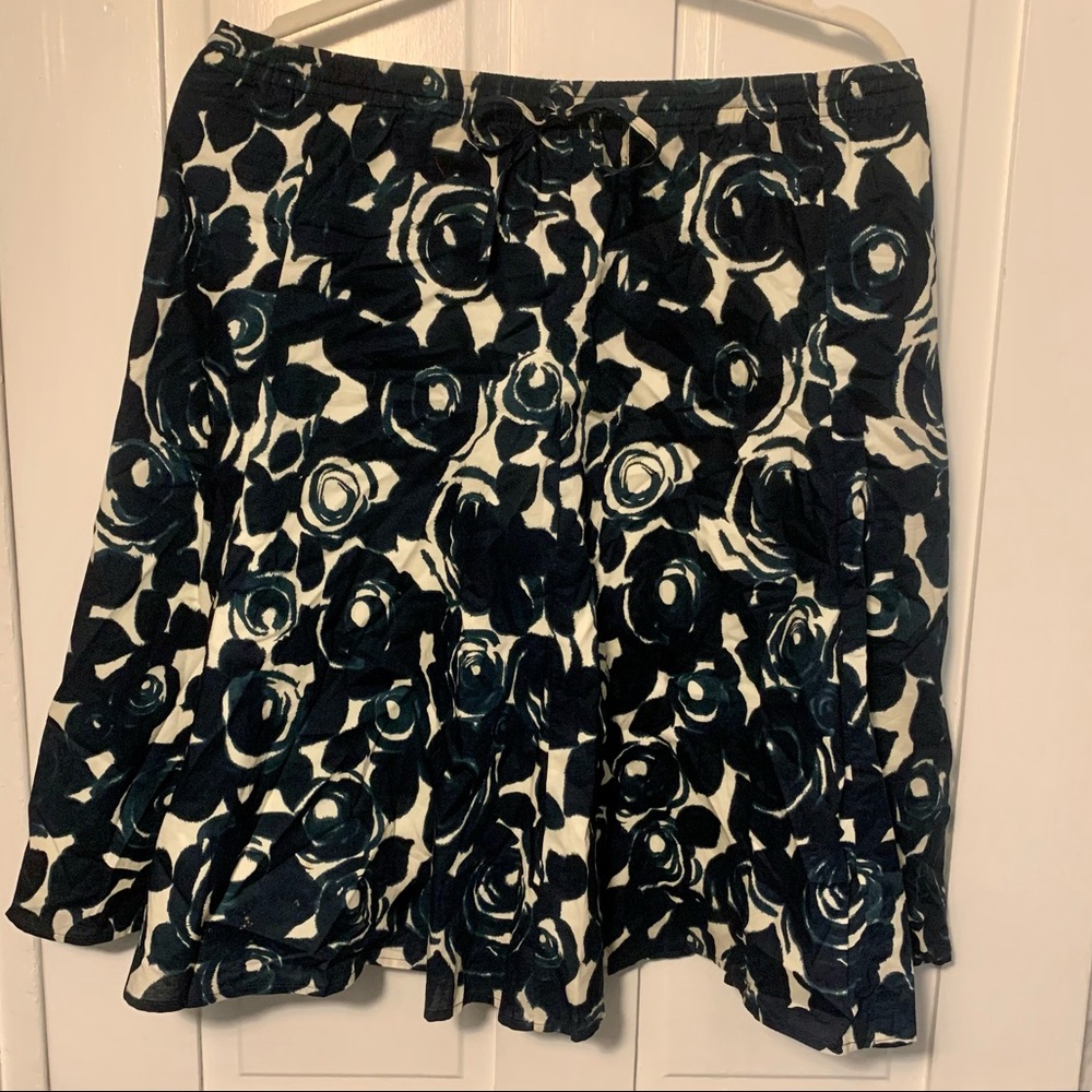 Women’s Garnet Hill flowy skirt
